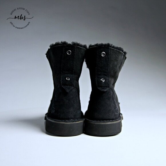 UGG Quincy Shearling Suede Lace Up Fold Over Short Boot Black Women 6.5 - Picture 6 of 16